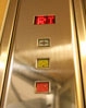 Maintenance des ascenseurs : des contrats à haut risque
