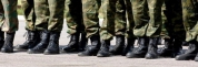 L’achat militaire de petits équipements au rapport : les PME en queue de peloton !