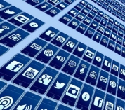 Les pages des réseaux sociaux sont des biens de retour