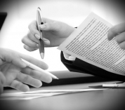 Candidat en redressement judiciaire : attribution litigieuse d’un marché public