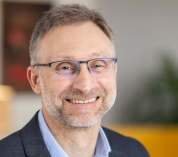 [Interview] Stéphane Beauvais : « l'Ugap propose une remontée de données sociales et environnementales de ses achats publics»