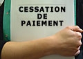 Réagir face aux difficultés financières d’un titulaire